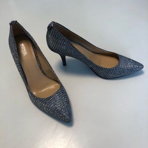 Michael Kors silver/grey pumps